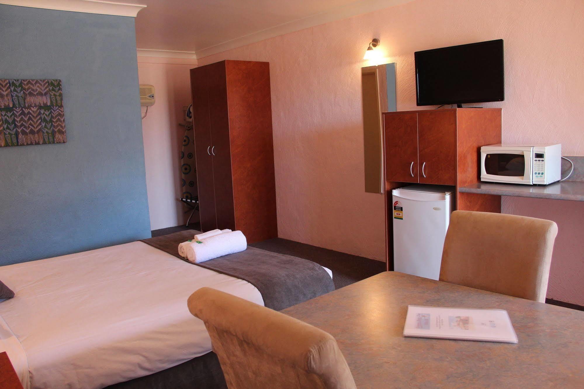 Childers Gateway Motor Inn Exteriör bild