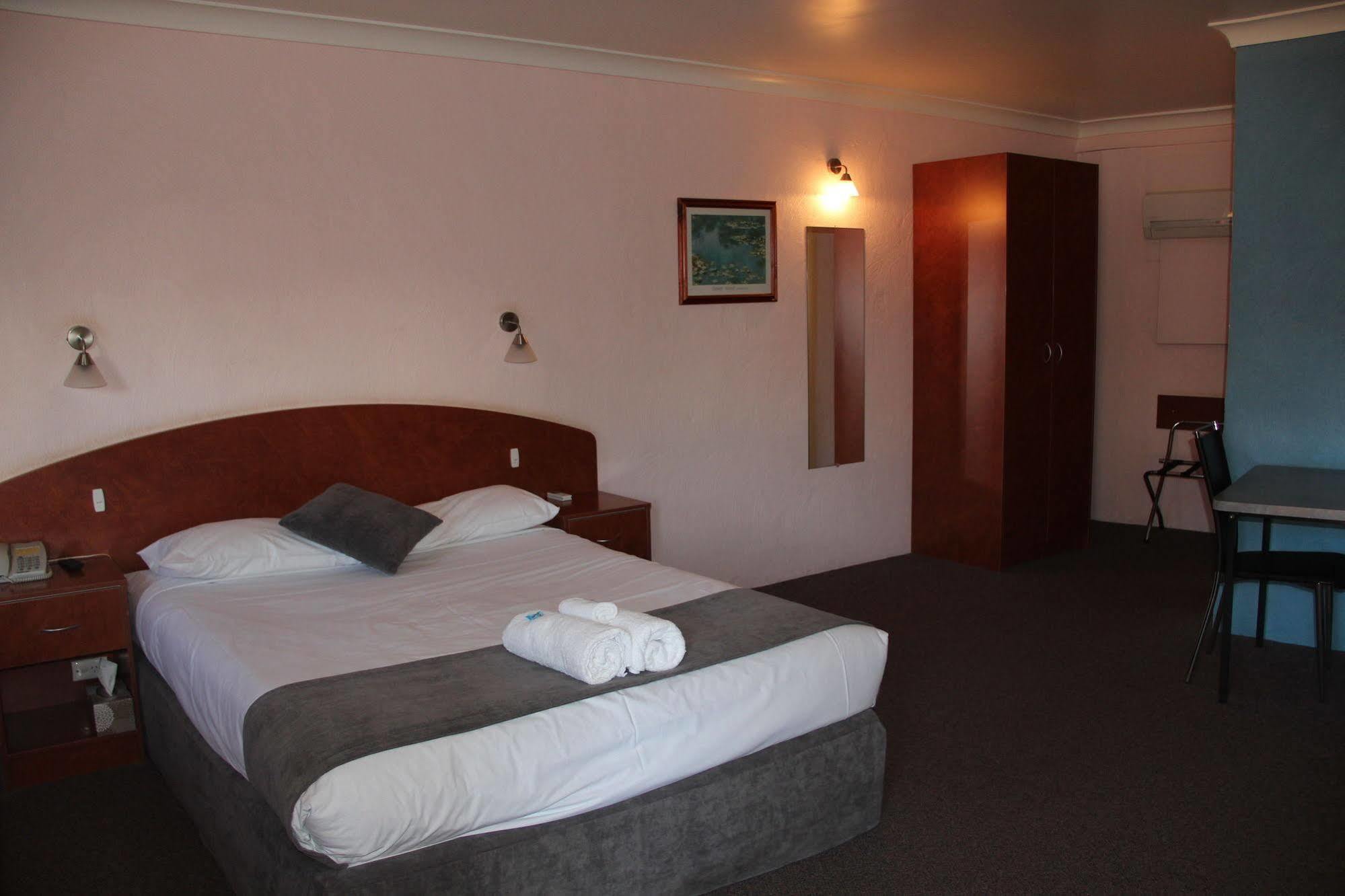 Childers Gateway Motor Inn Exteriör bild